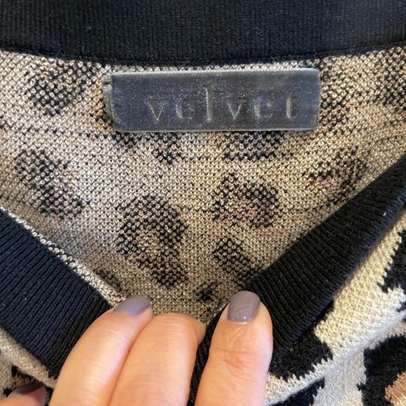 Velvet by Graham & Spencer Leopard Skirt - Picture 3 of 4